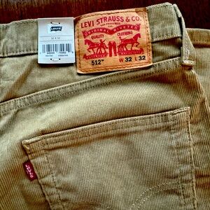 🔥NWT LEVIS 512 JEAN/ SIZE 32x32